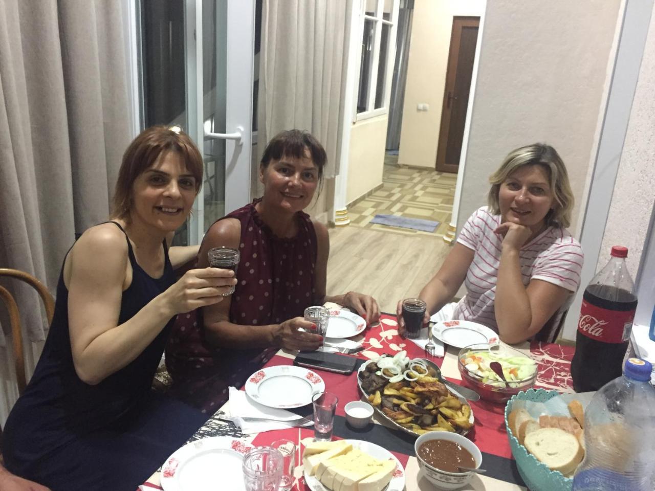 Guest House Rafael Tbilisi Exterior foto